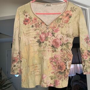 Jamee J Floral Cotton Shirt with 3/4 Sleeves in Medium